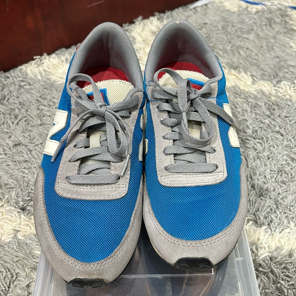 New Balance 410 sneakers